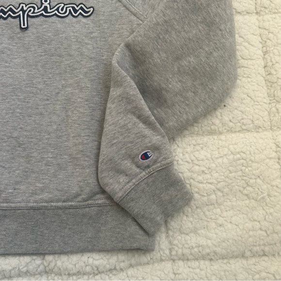 CHAMPION Crop Crewneck - Picture 4 of 8
